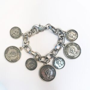 Vintage Queen Elizabeth Coin Charm Bracelet Chunky Chain Unique Clasp UK  7"